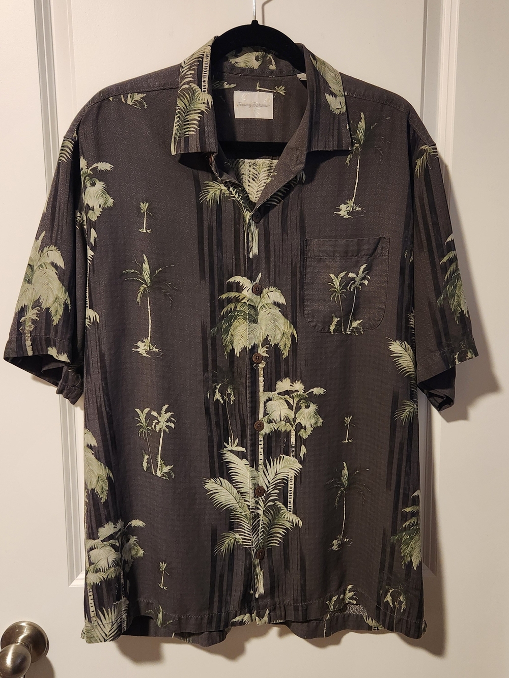 Tommy Bahama Charcoal Short Sleeve Shirt with Palm Print 100% Silk